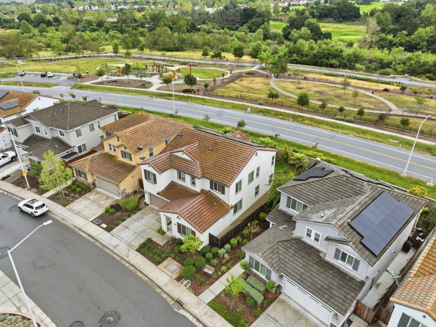 Detail Gallery Image 49 of 55 For 1816 Rosemary Dr, Gilroy,  CA 95020 - 5 Beds | 4/1 Baths