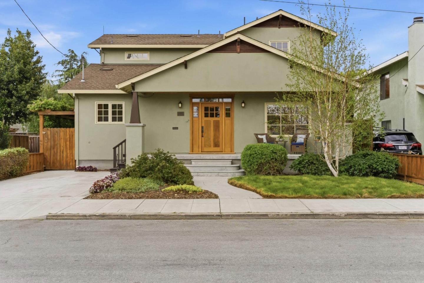 Detail Gallery Image 2 of 98 For 1486 Burrell Ct, San Jose,  CA 95126 - 4 Beds | 2 Baths