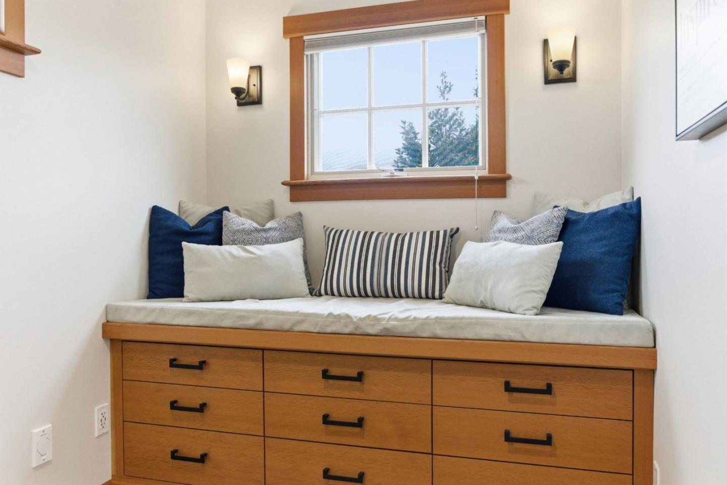 Detail Gallery Image 26 of 98 For 1486 Burrell Ct, San Jose,  CA 95126 - 4 Beds | 2 Baths