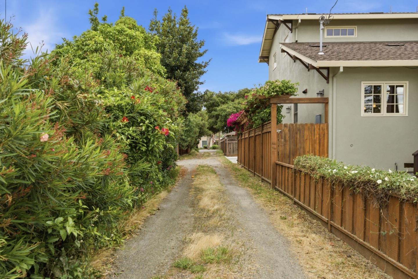 Detail Gallery Image 57 of 98 For 1486 Burrell Ct, San Jose,  CA 95126 - 4 Beds | 2 Baths