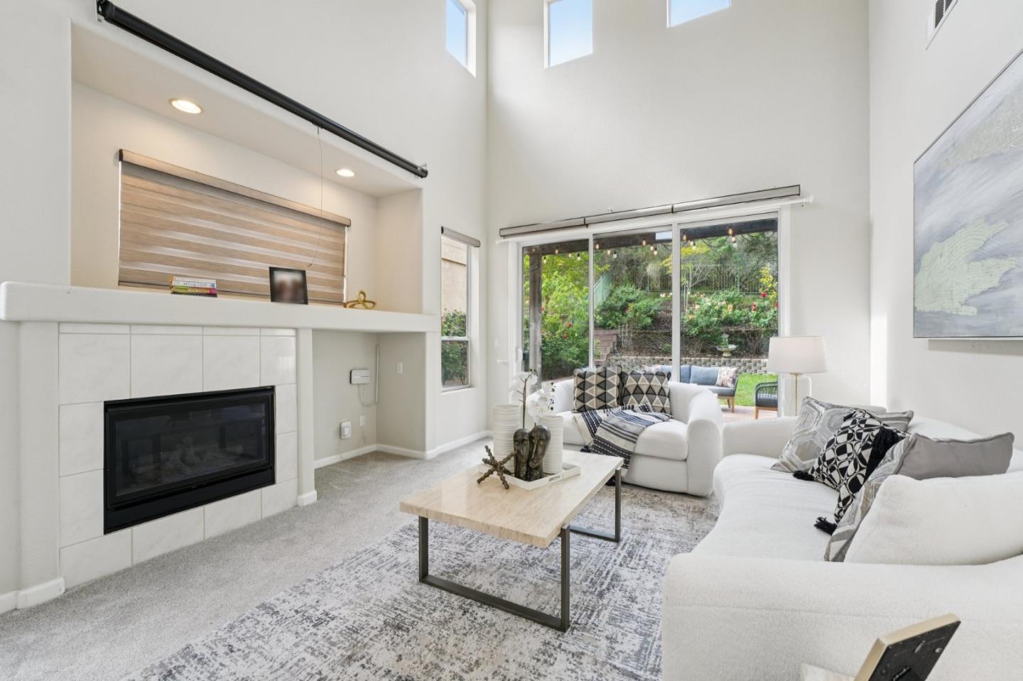 Detail Gallery Image 10 of 49 For 5340 Manderston Dr, San Jose,  CA 95138 - 3 Beds | 2/1 Baths