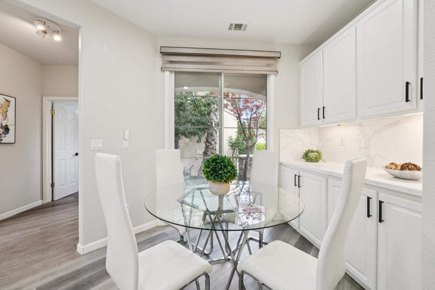 Detail Gallery Image 20 of 49 For 5340 Manderston Dr, San Jose,  CA 95138 - 3 Beds | 2/1 Baths