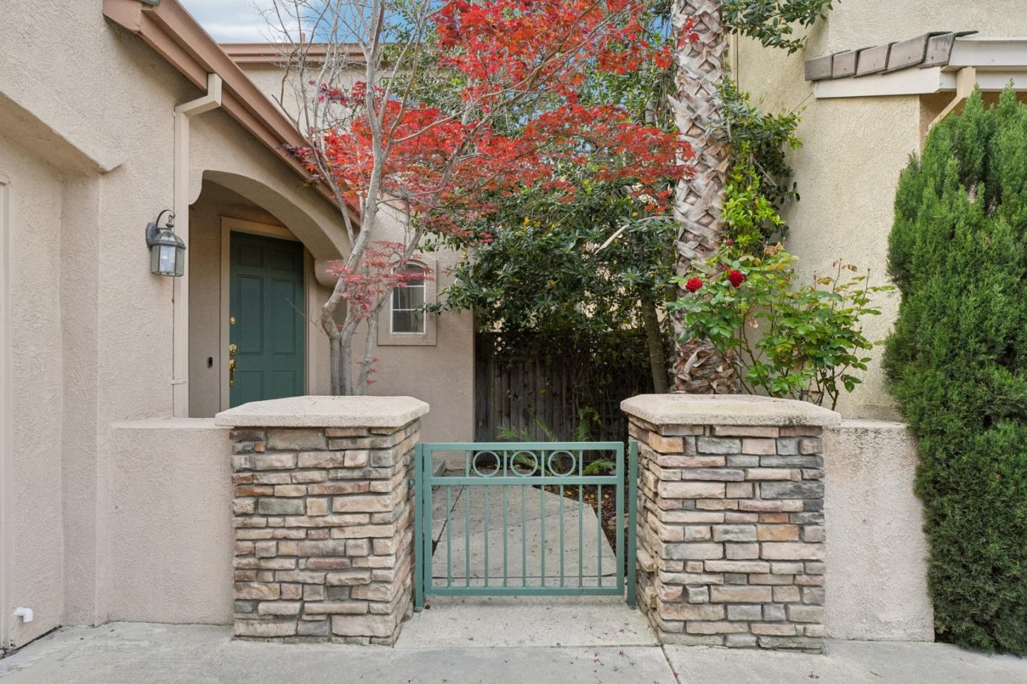 Detail Gallery Image 3 of 49 For 5340 Manderston Dr, San Jose,  CA 95138 - 3 Beds | 2/1 Baths