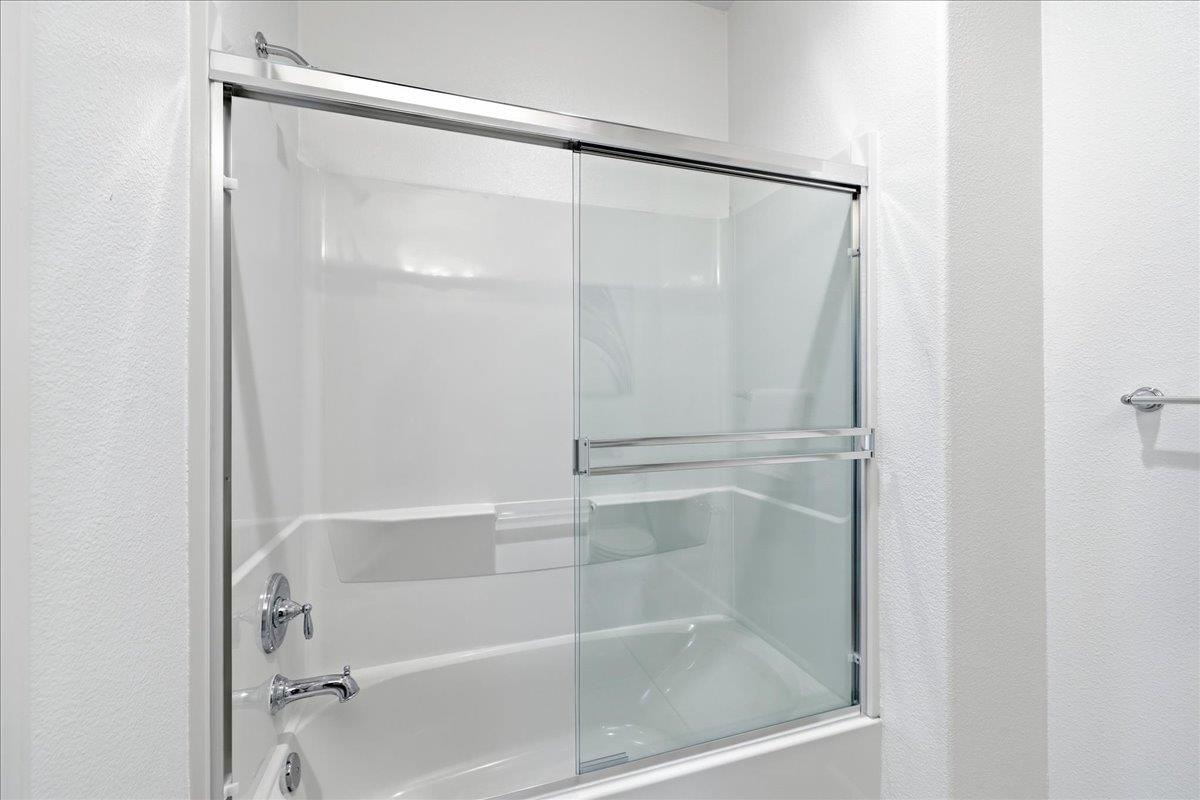 Detail Gallery Image 10 of 53 For 5708 Oceanspray Rd, Newark,  CA 94560 - 3 Beds | 3/1 Baths