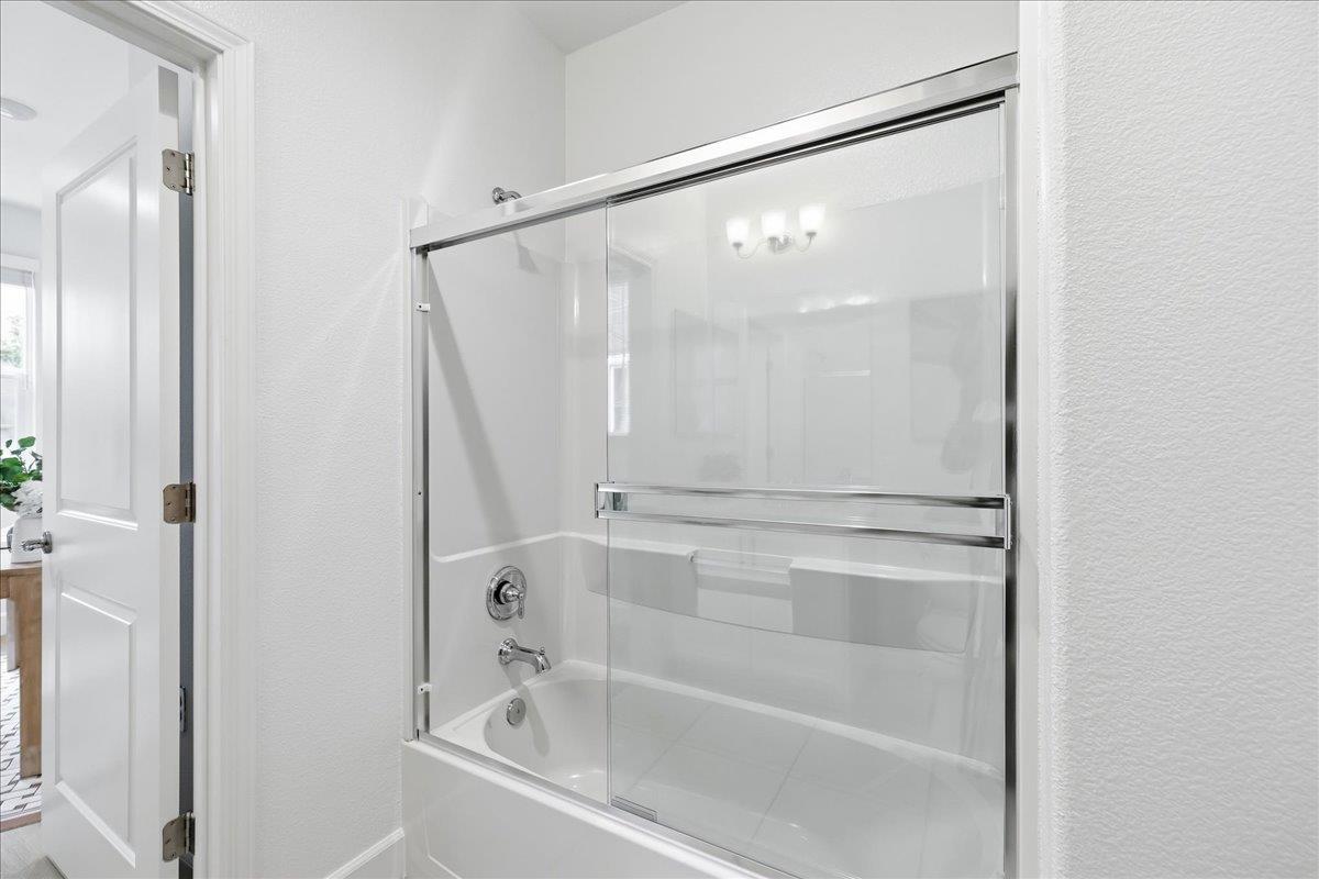 Detail Gallery Image 11 of 53 For 5708 Oceanspray Rd, Newark,  CA 94560 - 3 Beds | 3/1 Baths