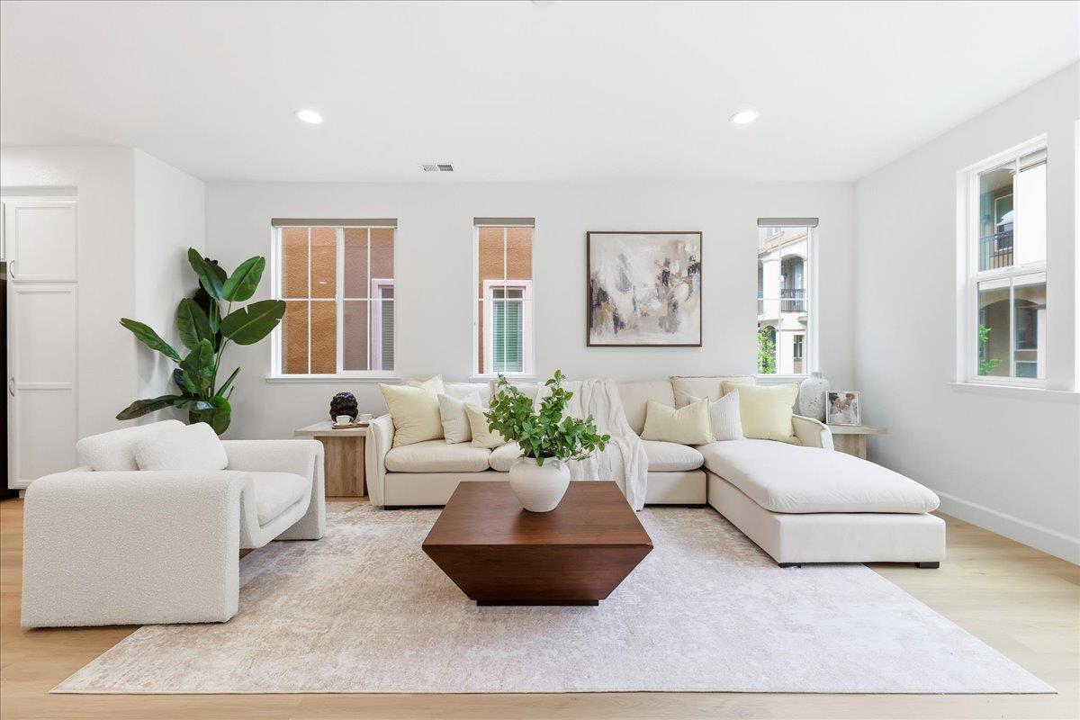 Detail Gallery Image 13 of 53 For 5708 Oceanspray Rd, Newark,  CA 94560 - 3 Beds | 3/1 Baths