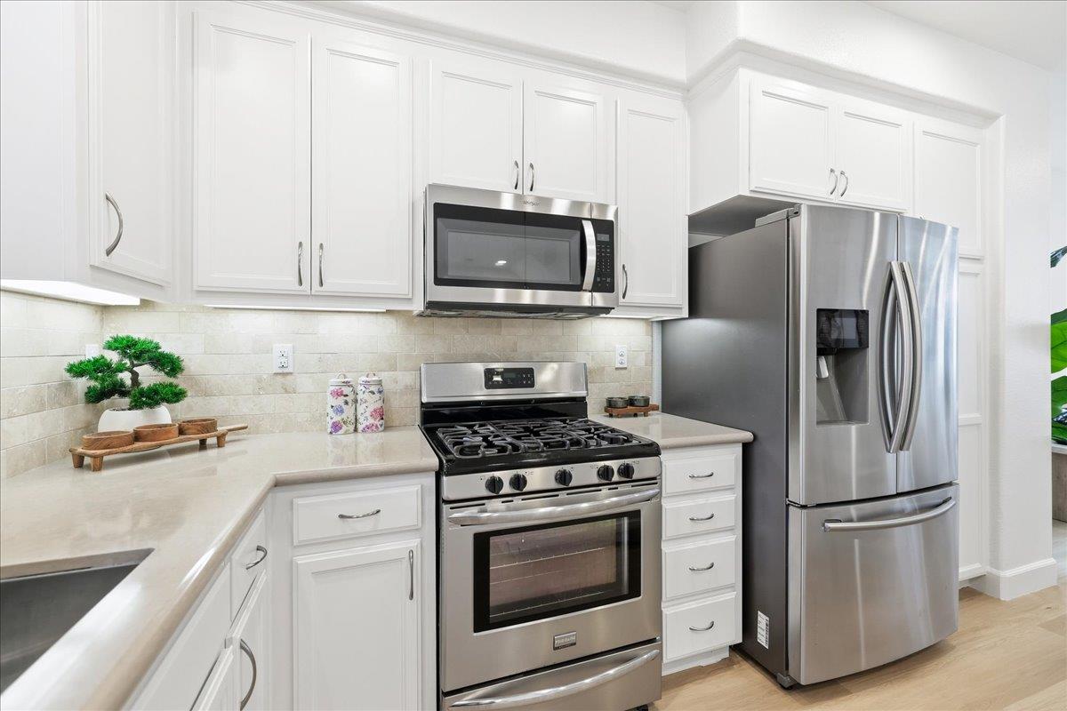 Detail Gallery Image 19 of 53 For 5708 Oceanspray Rd, Newark,  CA 94560 - 3 Beds | 3/1 Baths