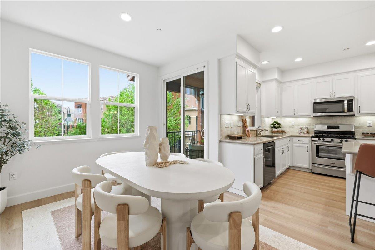 Detail Gallery Image 22 of 53 For 5708 Oceanspray Rd, Newark,  CA 94560 - 3 Beds | 3/1 Baths