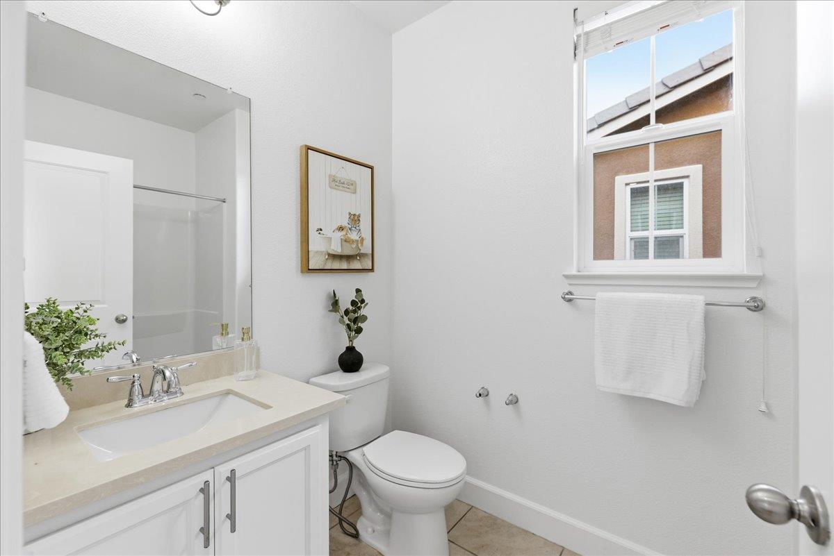 Detail Gallery Image 34 of 53 For 5708 Oceanspray Rd, Newark,  CA 94560 - 3 Beds | 3/1 Baths