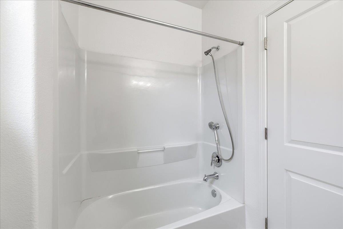 Detail Gallery Image 35 of 53 For 5708 Oceanspray Rd, Newark,  CA 94560 - 3 Beds | 3/1 Baths