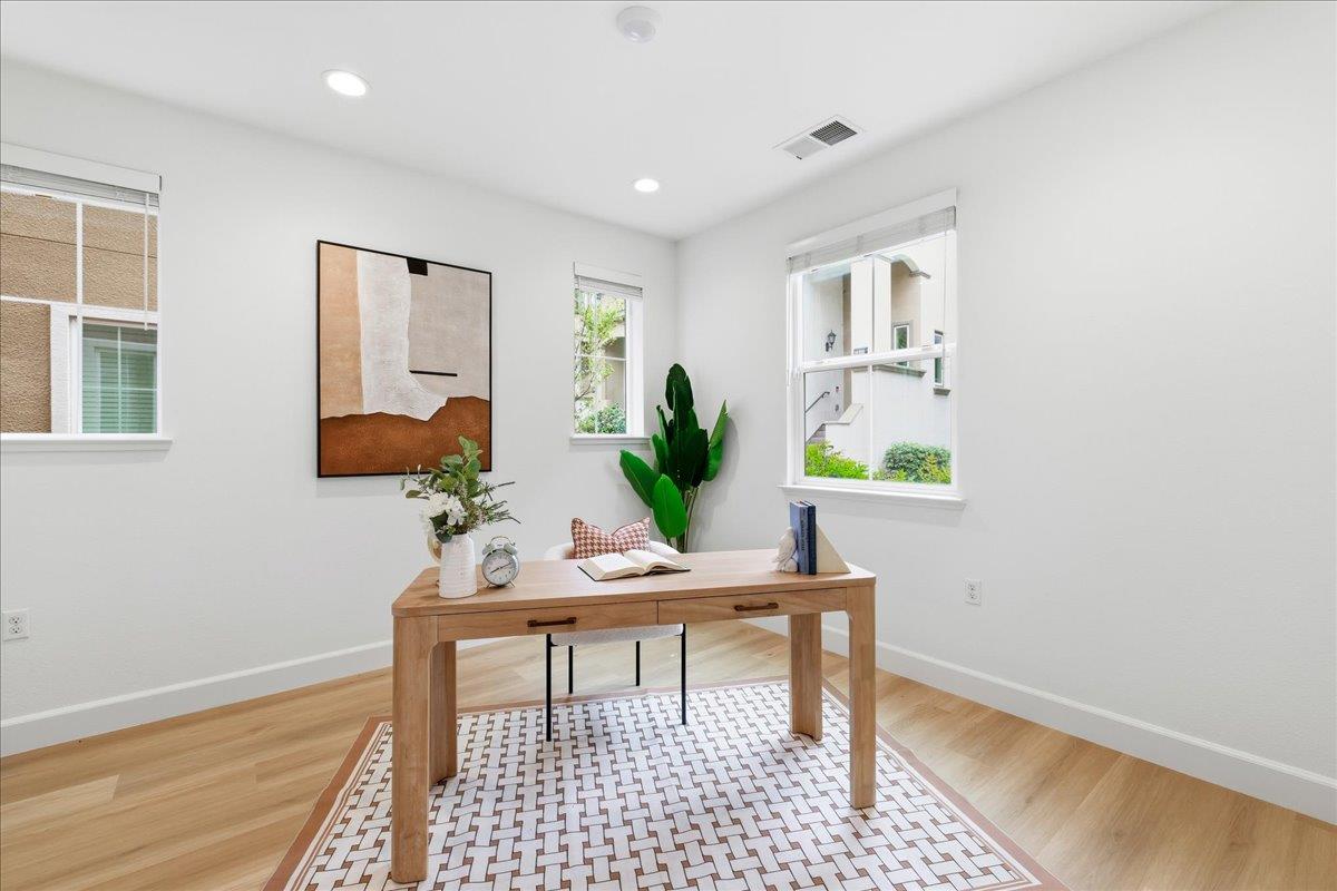 Detail Gallery Image 5 of 53 For 5708 Oceanspray Rd, Newark,  CA 94560 - 3 Beds | 3/1 Baths