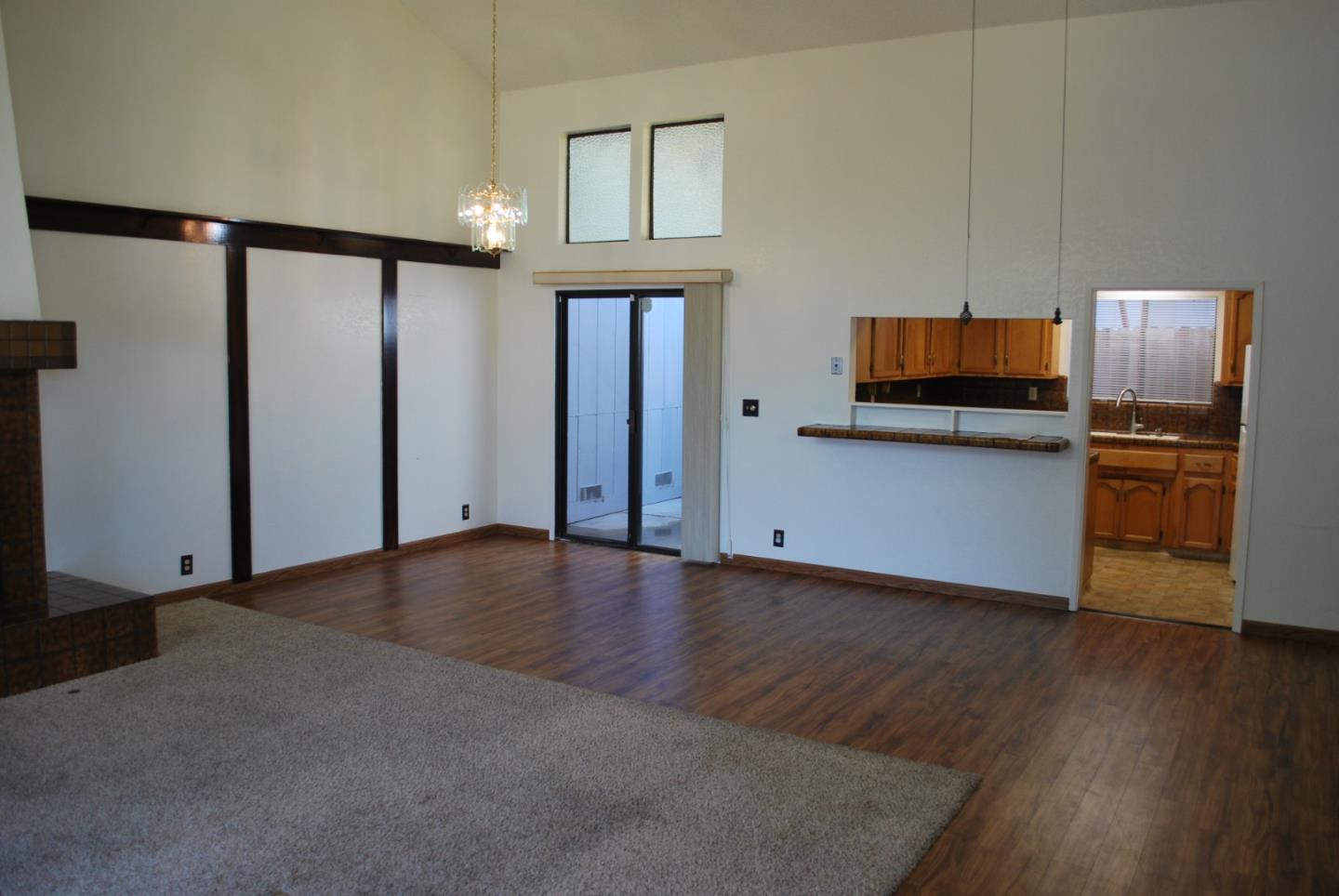 Detail Gallery Image 3 of 24 For 18761 Eisenhower St, Salinas,  CA 93906 - – Beds | – Baths