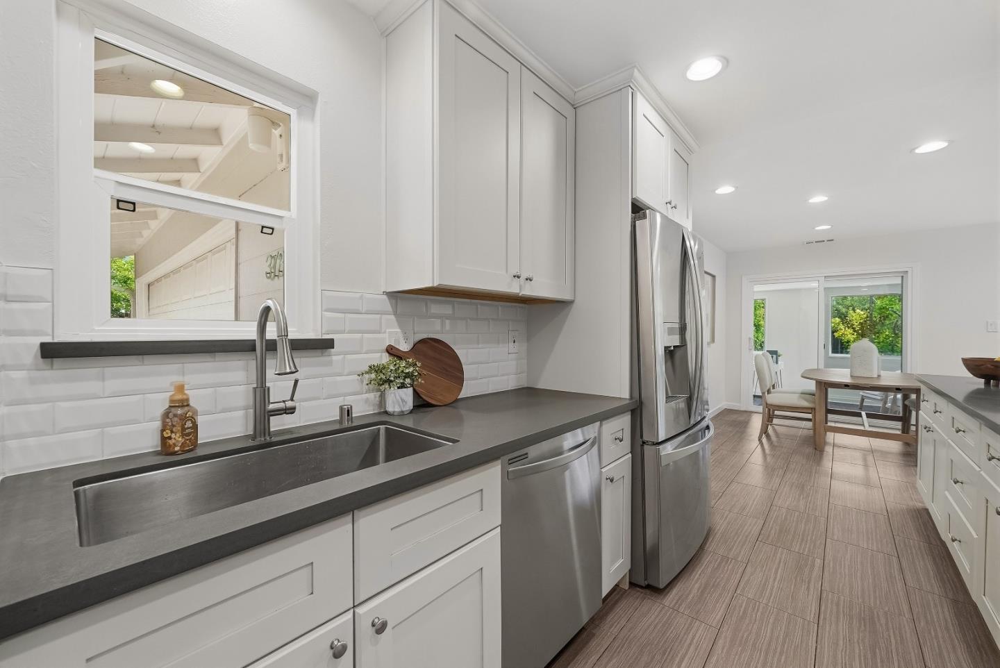 Detail Gallery Image 13 of 52 For 373 Dayton Ave, Santa Clara,  CA 95051 - 3 Beds | 2 Baths