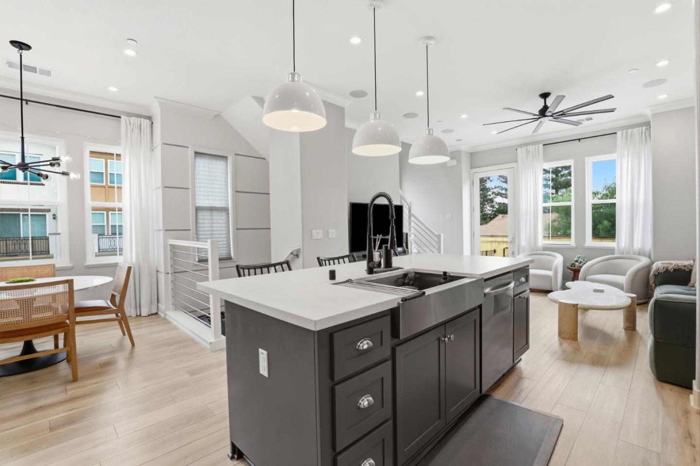 Detail Gallery Image 13 of 45 For 625 Los Castanos Dr #42,  Morgan Hill,  CA 95037 - 4 Beds | 4 Baths