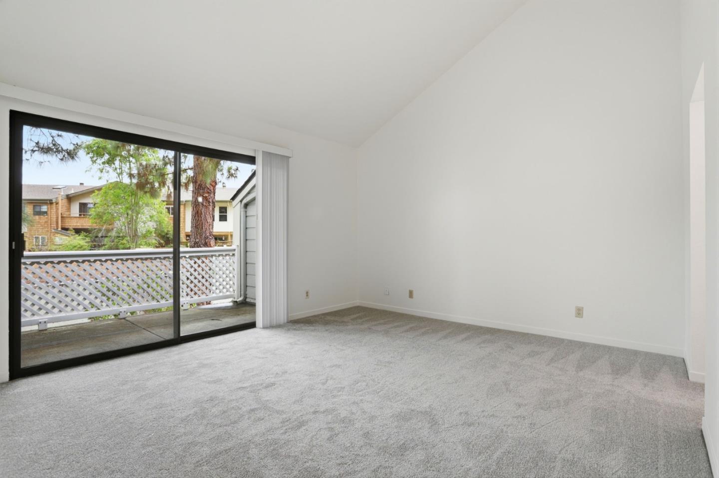 Detail Gallery Image 17 of 32 For 2621 Willowbrook Ln #110,  Aptos,  CA 95003 - 3 Beds | 2 Baths