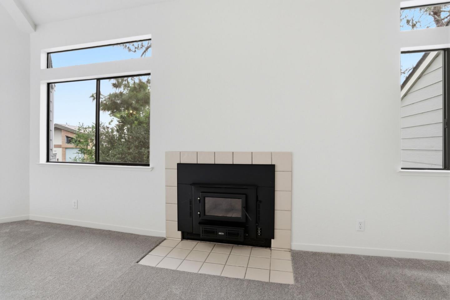 Detail Gallery Image 7 of 32 For 2621 Willowbrook Ln #110,  Aptos,  CA 95003 - 3 Beds | 2 Baths