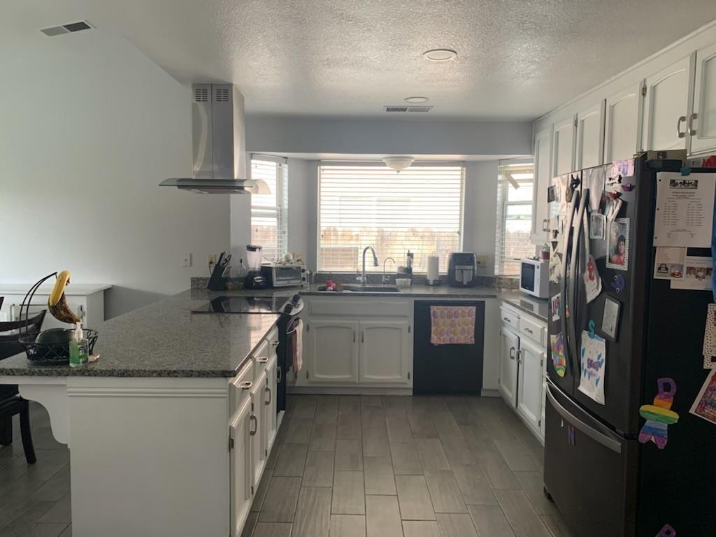 Detail Gallery Image 5 of 9 For 523 Gumwood Ct, Los Banos,  CA 93635 - 3 Beds | 2 Baths