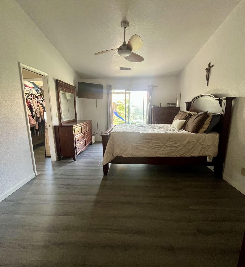 Detail Gallery Image 8 of 9 For 523 Gumwood Ct, Los Banos,  CA 93635 - 3 Beds | 2 Baths