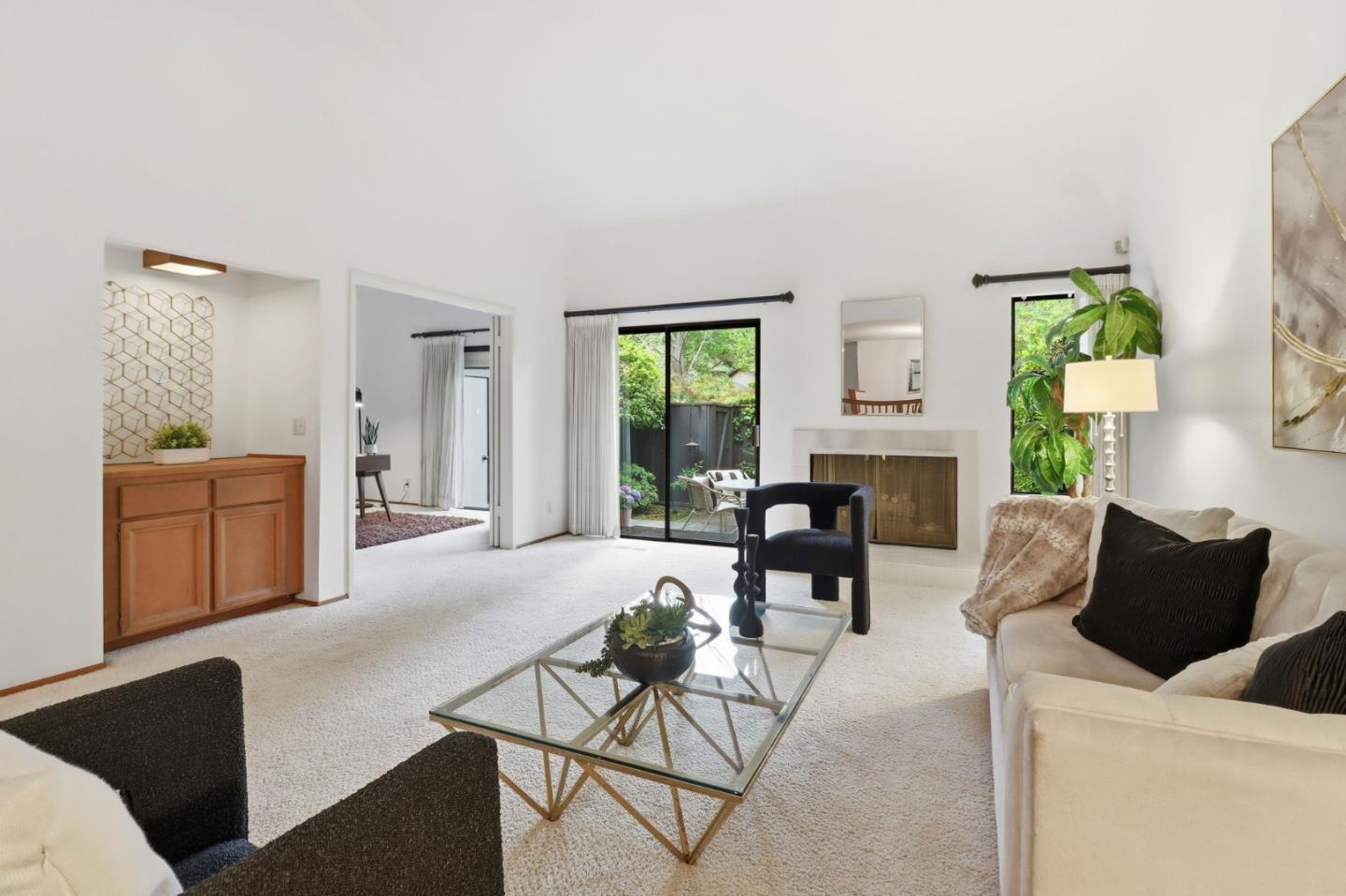 Detail Gallery Image 7 of 34 For 1224 Sharon Park Dr, Menlo Park,  CA 94025 - 2 Beds | 2/1 Baths