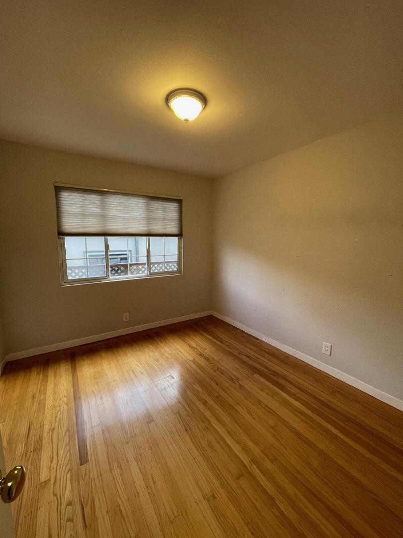 Detail Gallery Image 9 of 19 For 1411 Cabrillo, Burlingame,  CA 94010 - 3 Beds | 1 Baths