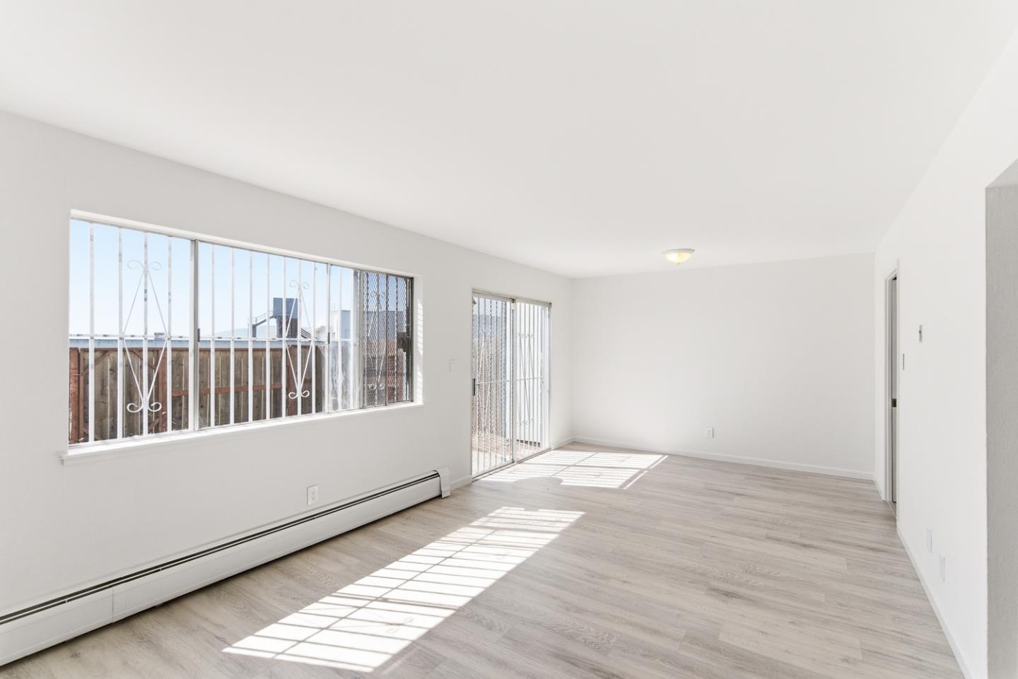 Detail Gallery Image 11 of 31 For 141 Marlin Ct, San Francisco,  CA 94124 - 3 Beds | 2 Baths