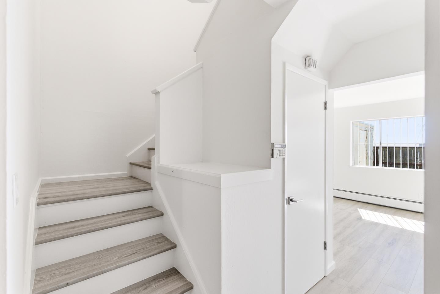 Detail Gallery Image 13 of 31 For 141 Marlin Ct, San Francisco,  CA 94124 - 3 Beds | 2 Baths