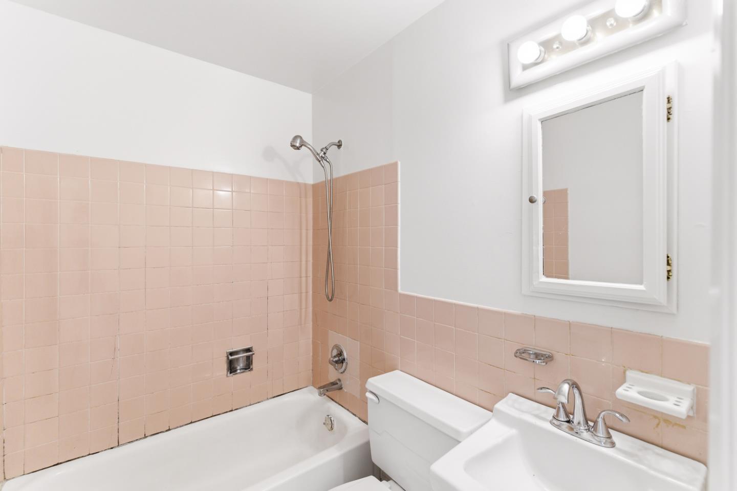 Detail Gallery Image 26 of 31 For 141 Marlin Ct, San Francisco,  CA 94124 - 3 Beds | 2 Baths