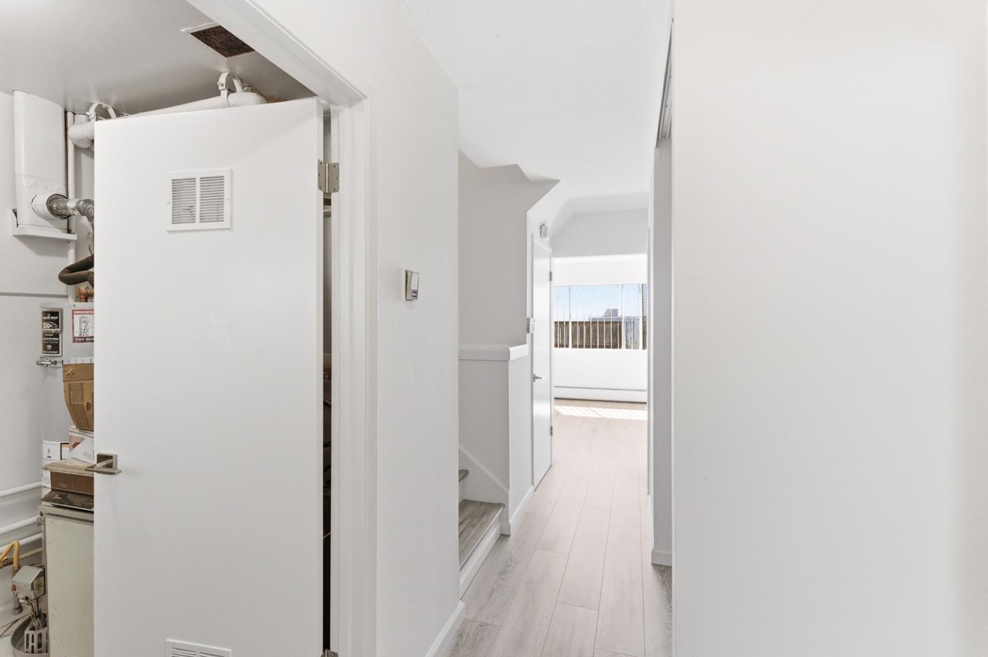 Detail Gallery Image 4 of 31 For 141 Marlin Ct, San Francisco,  CA 94124 - 3 Beds | 2 Baths