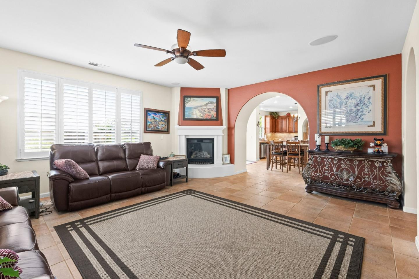 Detail Gallery Image 31 of 74 For 6560 Eagle Ridge Ct, Gilroy,  CA 95020 - 5 Beds | 3/1 Baths