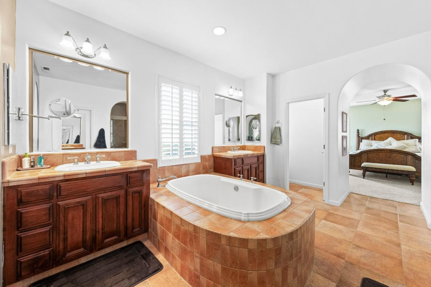 Detail Gallery Image 42 of 74 For 6560 Eagle Ridge Ct, Gilroy,  CA 95020 - 5 Beds | 3/1 Baths