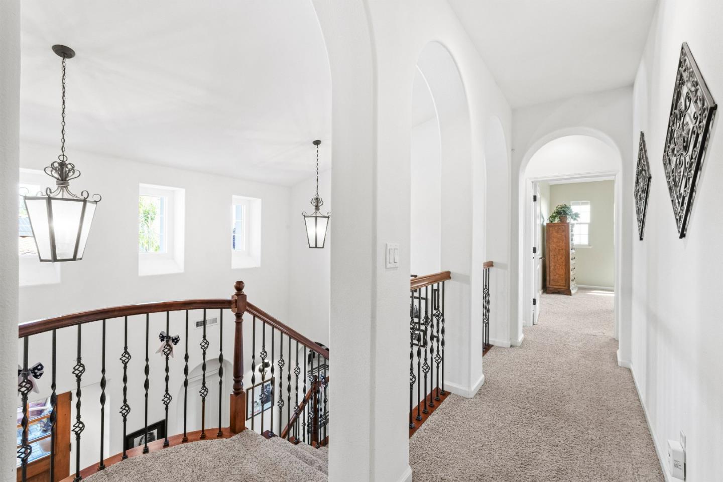 Detail Gallery Image 43 of 74 For 6560 Eagle Ridge Ct, Gilroy,  CA 95020 - 5 Beds | 3/1 Baths