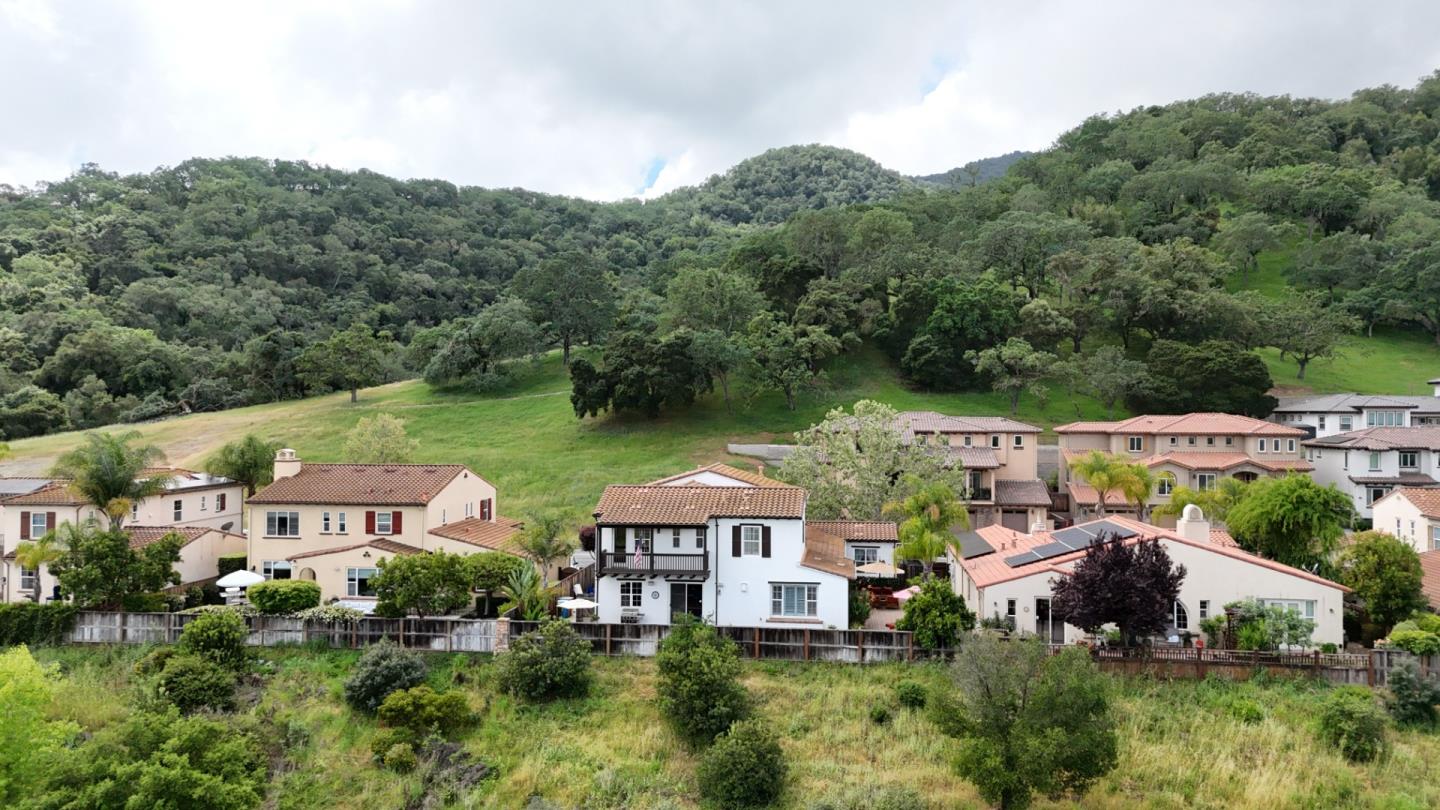 Detail Gallery Image 59 of 74 For 6560 Eagle Ridge Ct, Gilroy,  CA 95020 - 5 Beds | 3/1 Baths