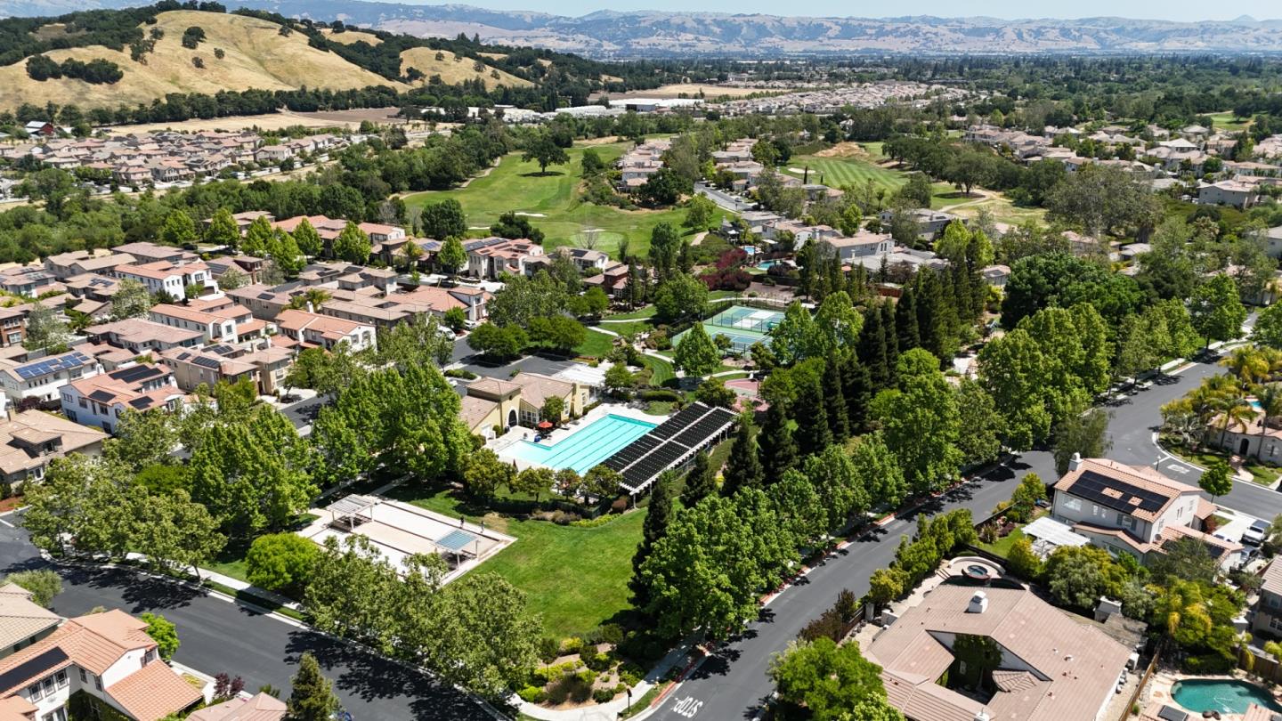 Detail Gallery Image 62 of 74 For 6560 Eagle Ridge Ct, Gilroy,  CA 95020 - 5 Beds | 3/1 Baths