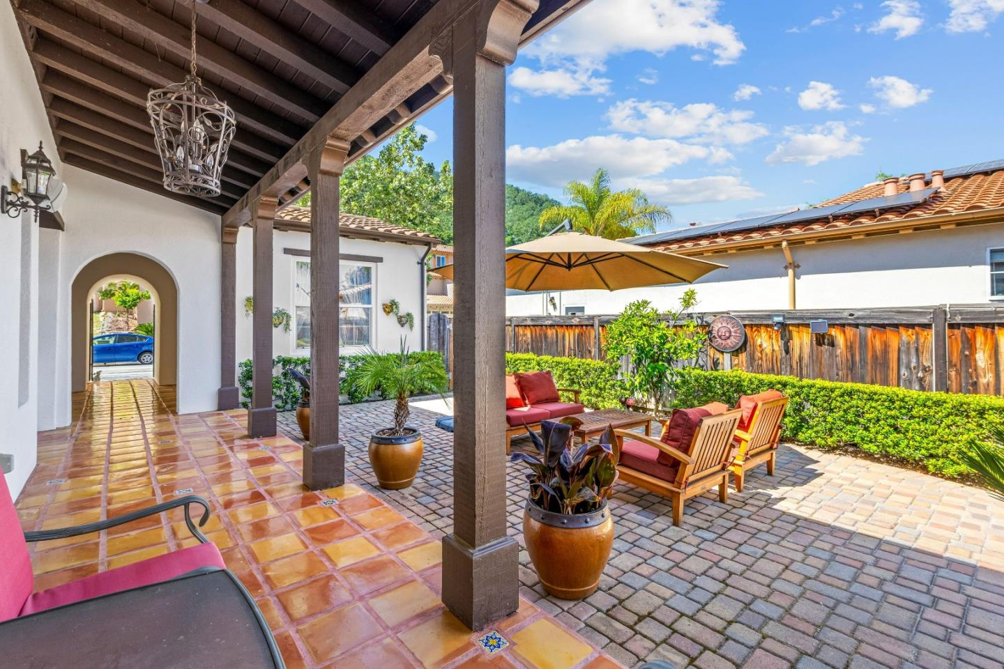 Detail Gallery Image 9 of 74 For 6560 Eagle Ridge Ct, Gilroy,  CA 95020 - 5 Beds | 3/1 Baths