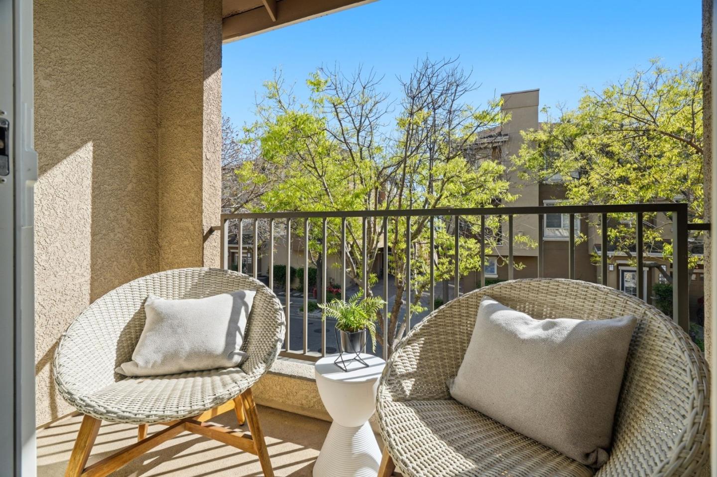 Detail Gallery Image 19 of 39 For 527 Marble Arch Ave, San Jose,  CA 95136 - 2 Beds | 2/1 Baths