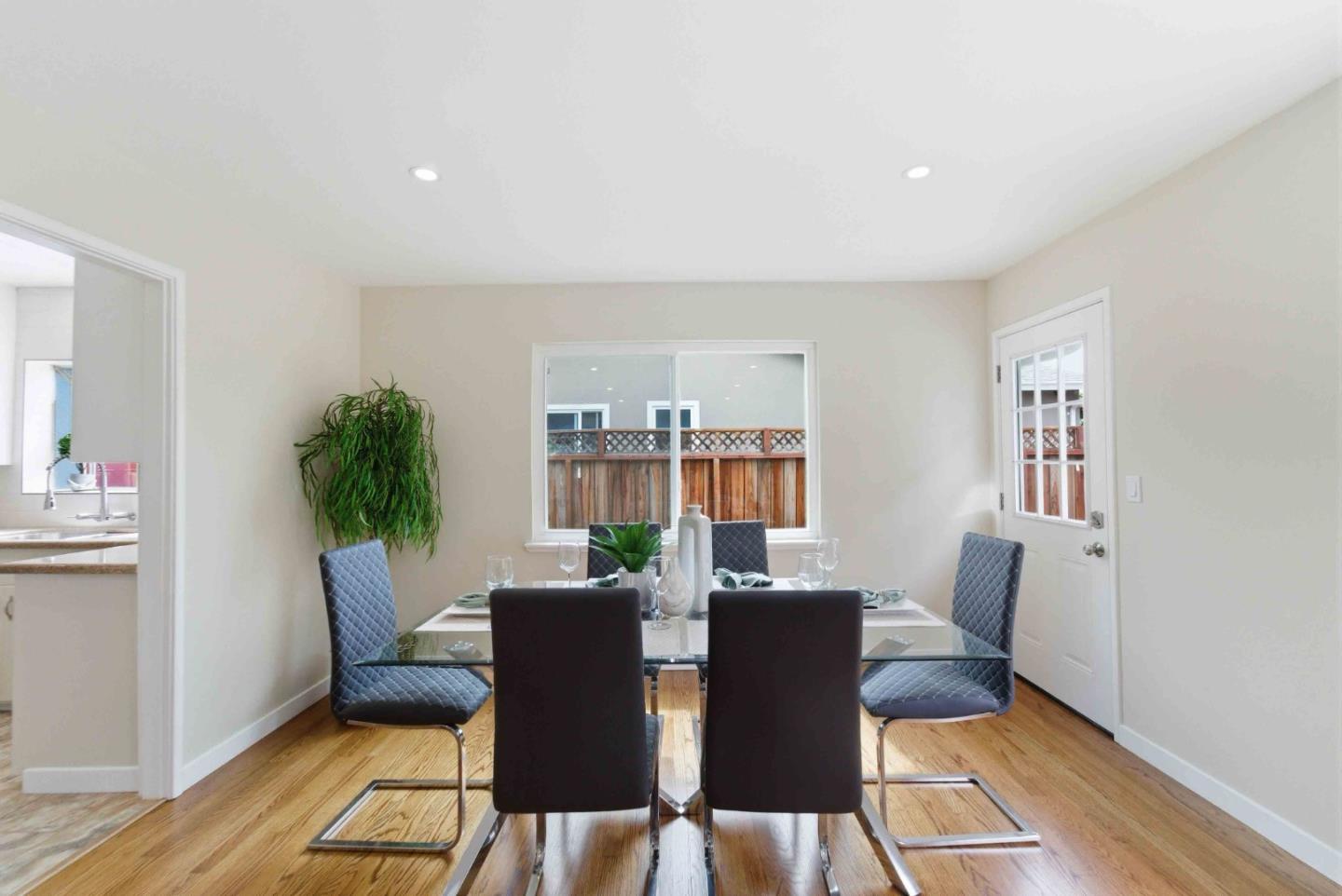 Detail Gallery Image 10 of 27 For 381 Manchester Ave, Campbell,  CA 95008 - 3 Beds | 2 Baths