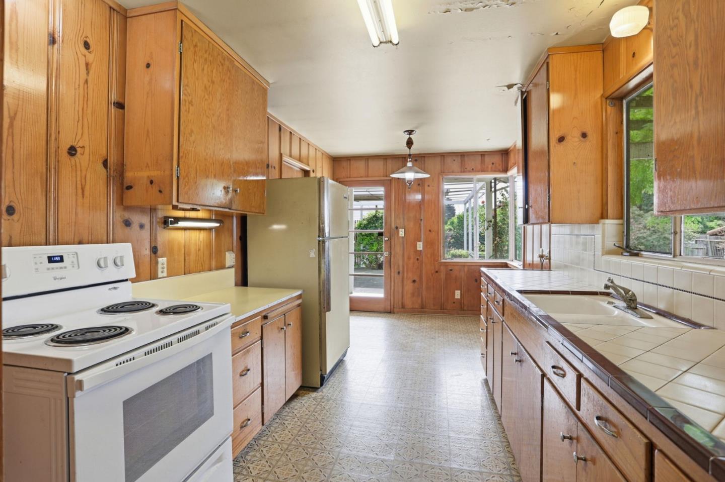 Detail Gallery Image 12 of 64 For 323 Gridley St, San Jose,  CA 95127 - – Beds | – Baths