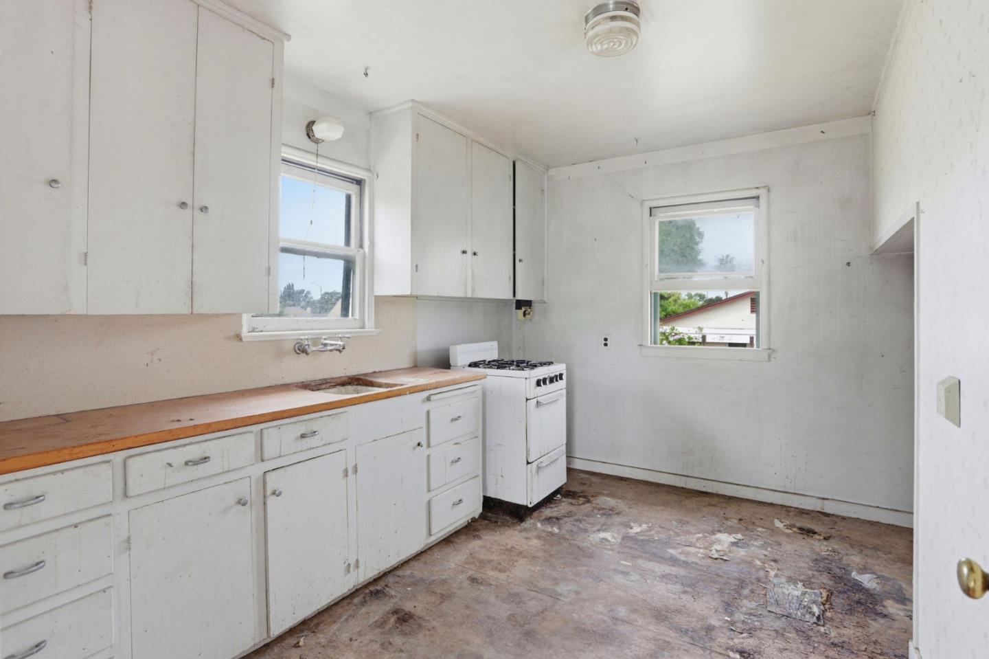 Detail Gallery Image 13 of 64 For 323 Gridley St, San Jose,  CA 95127 - – Beds | – Baths