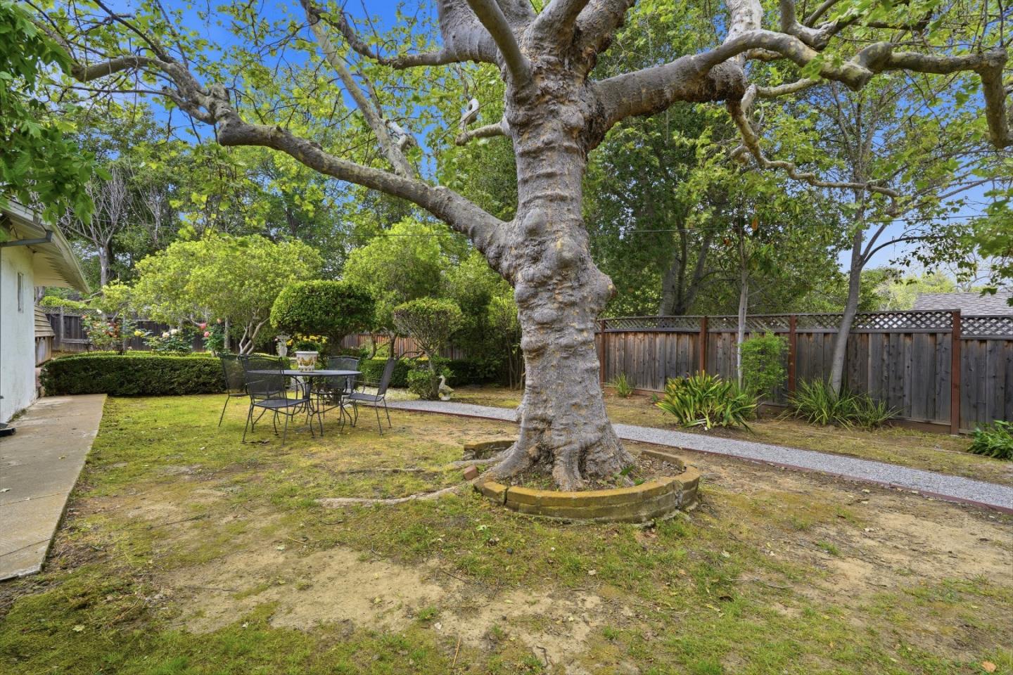 Detail Gallery Image 37 of 47 For 14175 Douglass Ln, Saratoga,  CA 95070 - 2 Beds | 1 Baths