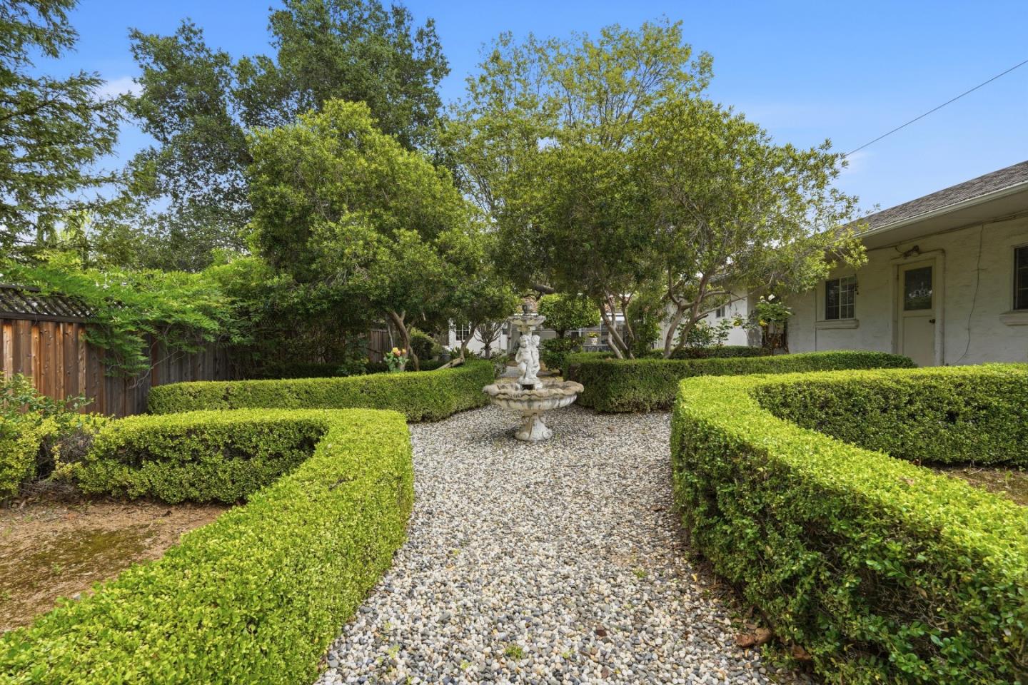 Detail Gallery Image 39 of 47 For 14175 Douglass Ln, Saratoga,  CA 95070 - 2 Beds | 1 Baths