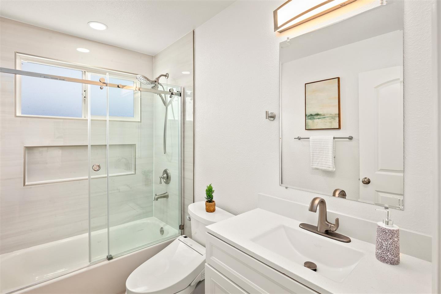 Detail Gallery Image 11 of 30 For 4789 Calaveras Ave, Fremont,  CA 94538 - 3 Beds | 2 Baths