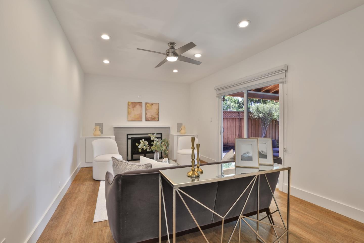 Detail Gallery Image 10 of 32 For 5953 Shawcroft Dr, San Jose,  CA 95123 - 4 Beds | 2 Baths