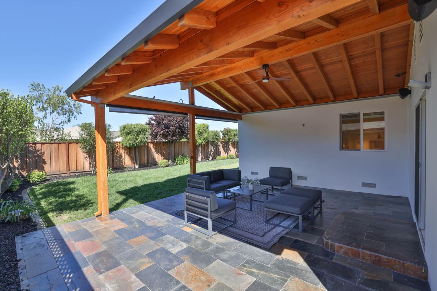 Detail Gallery Image 21 of 32 For 5953 Shawcroft Dr, San Jose,  CA 95123 - 4 Beds | 2 Baths