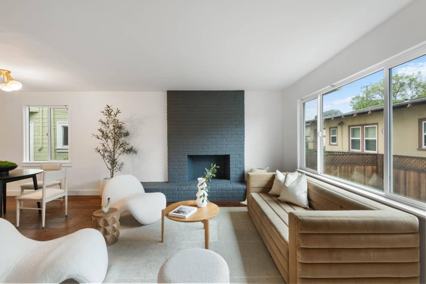 Detail Gallery Image 21 of 36 For 4020 West St, Emeryville,  CA 94608 - 5 Beds | 2/1 Baths