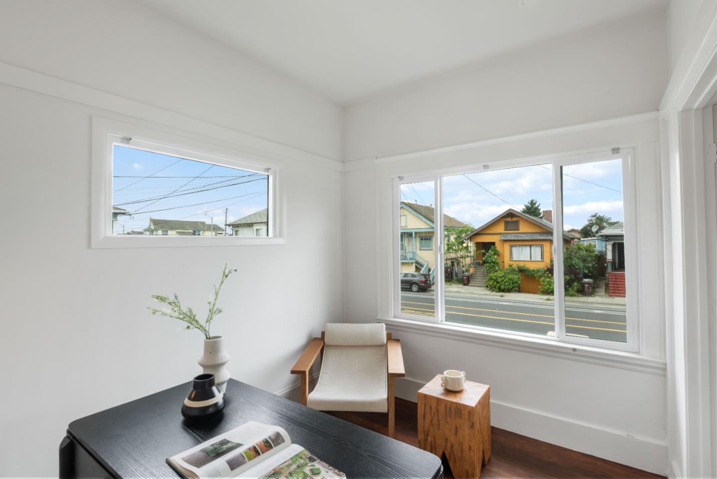 Detail Gallery Image 9 of 36 For 4020 West St, Emeryville,  CA 94608 - 5 Beds | 2/1 Baths