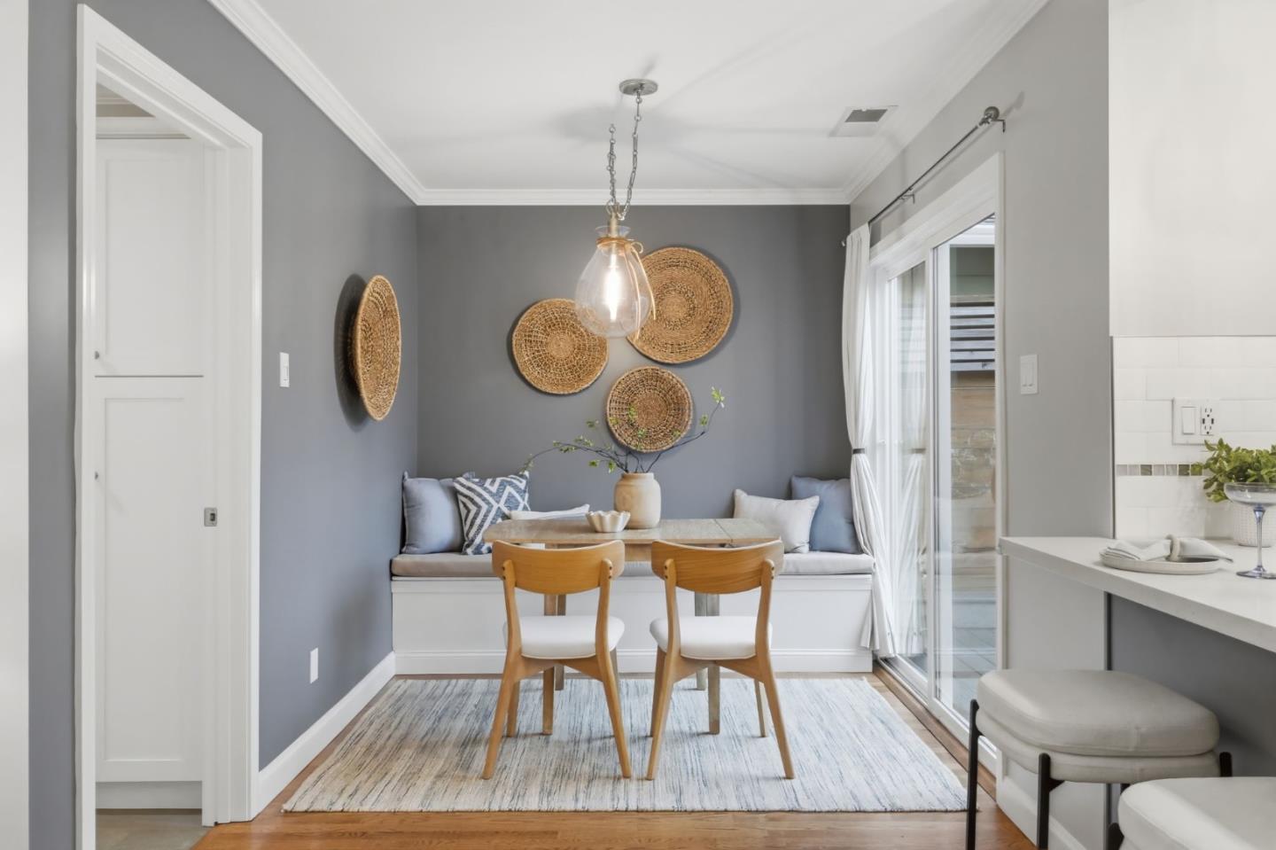 Detail Gallery Image 11 of 28 For 71 Salada Ave, Pacifica,  CA 94044 - 3 Beds | 1/1 Baths