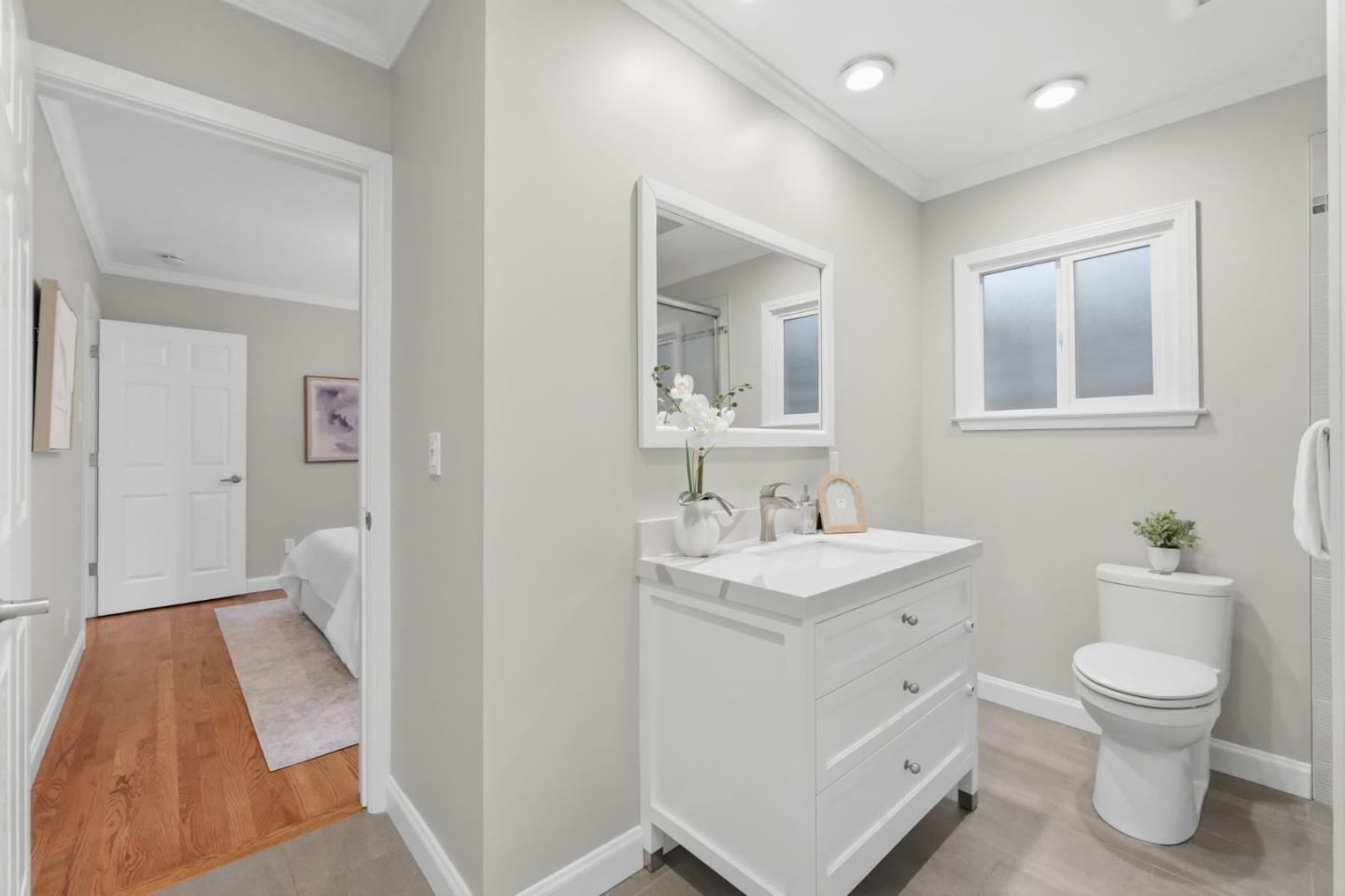 Detail Gallery Image 14 of 28 For 71 Salada Ave, Pacifica,  CA 94044 - 3 Beds | 1/1 Baths