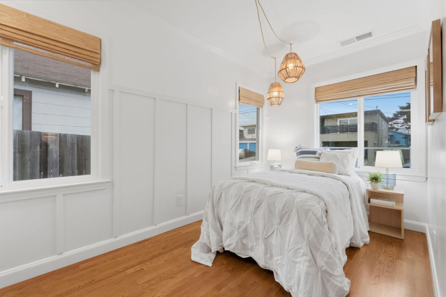 Detail Gallery Image 17 of 28 For 71 Salada Ave, Pacifica,  CA 94044 - 3 Beds | 1/1 Baths