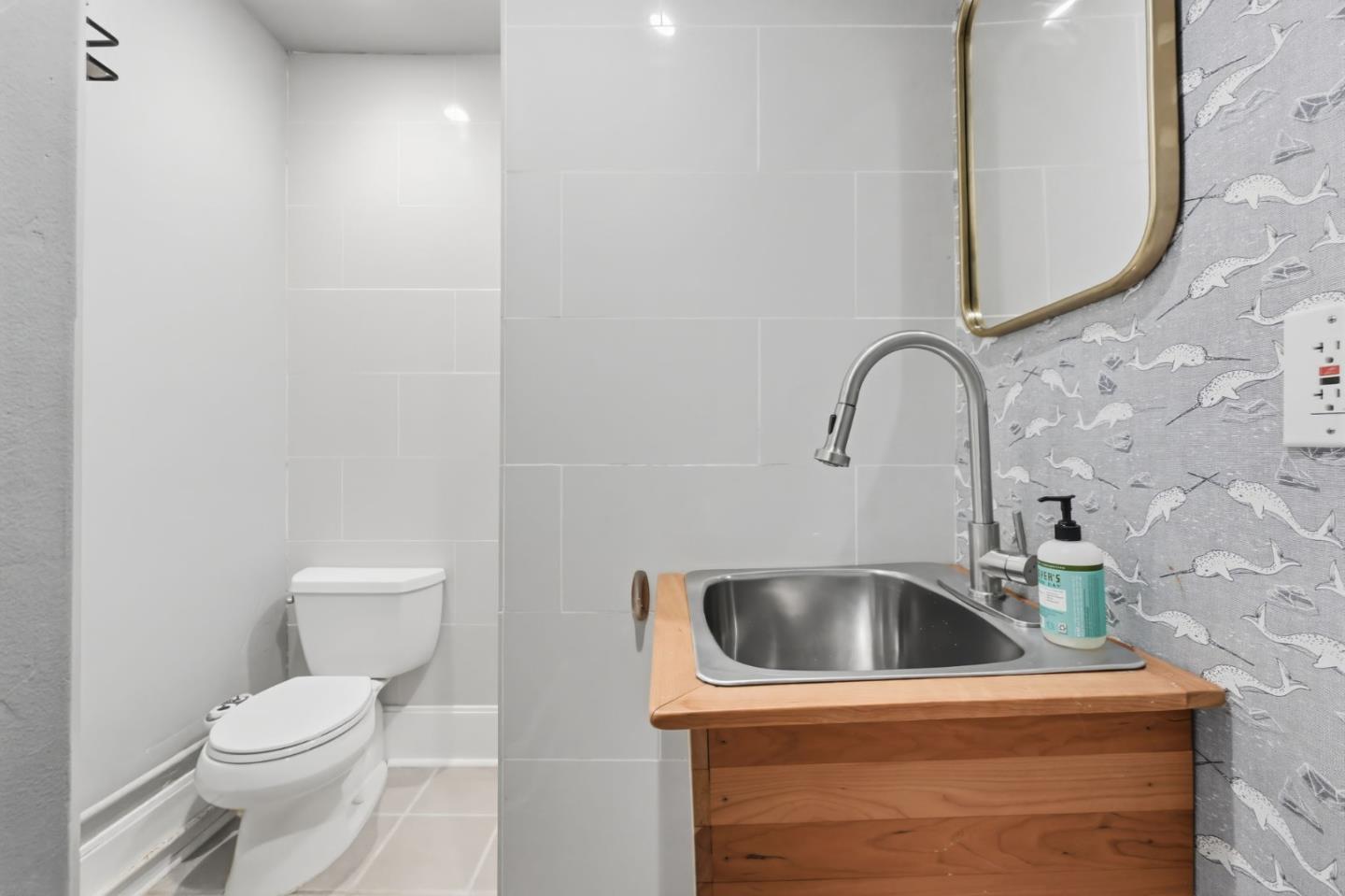 Detail Gallery Image 18 of 28 For 71 Salada Ave, Pacifica,  CA 94044 - 3 Beds | 1/1 Baths