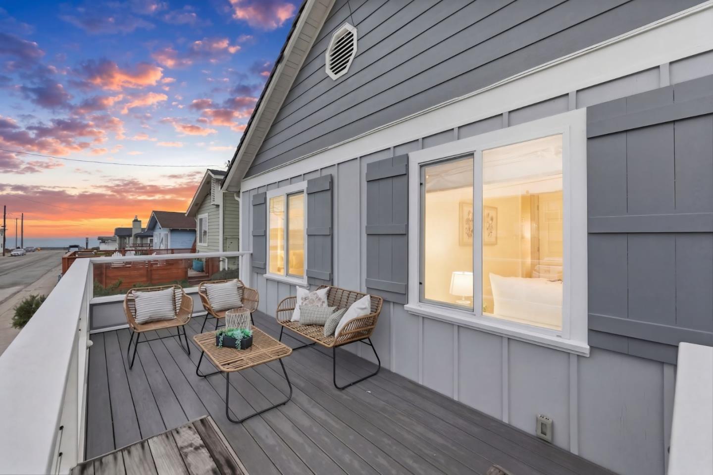 Detail Gallery Image 19 of 28 For 71 Salada Ave, Pacifica,  CA 94044 - 3 Beds | 1/1 Baths